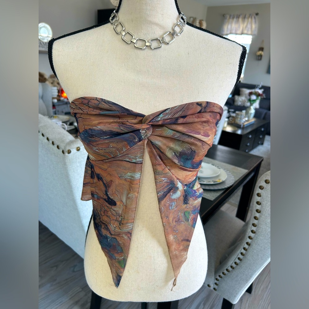 ✨ Women's Strapless Knot Front Top in Brown Marble Print